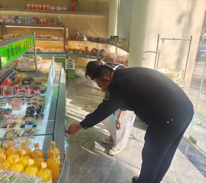 感知山东 滨州沾化区市场监管局开展食品添加剂检查(图2)